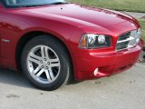 2006%20Dodge%20Charger%20Hemi%20R T%20Front%20Clip,%20Wheel%20&%20Hemi%20Fender%20Badge%20Detail%20Inferno%20Red%20C
